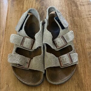 Birkenstock Kids Sandals in Tan Suede